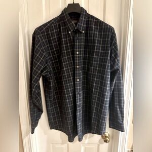 Men’s Van Heusen xl tall dress shirt xlt navy plaid
